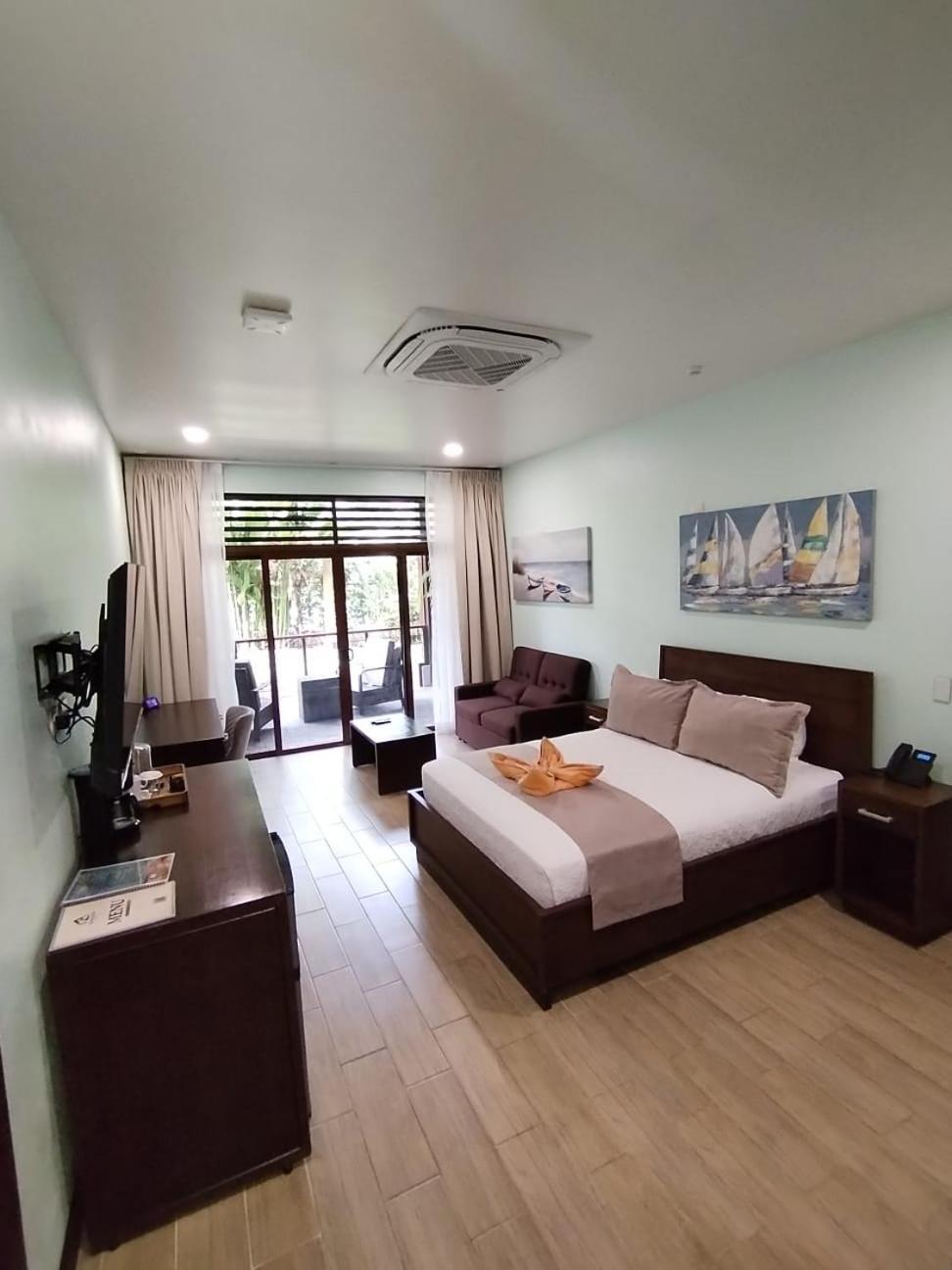 Bungalows Beachfront Hotel بونتا أوفا المظهر الخارجي الصورة